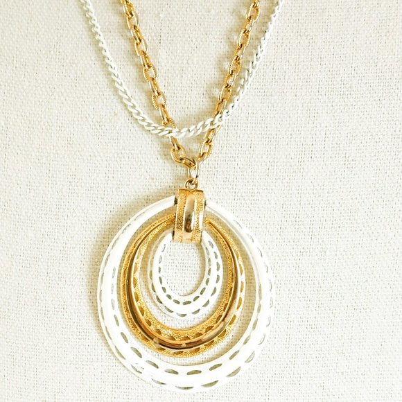Vintage Three Tier Pendant Necklace 25" White Enamel & Gold Double Layer Chains - Picture 4 of 5